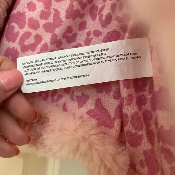 Jessica Simpson Faux Fur pink coat size 18months - Picture 4 of 6